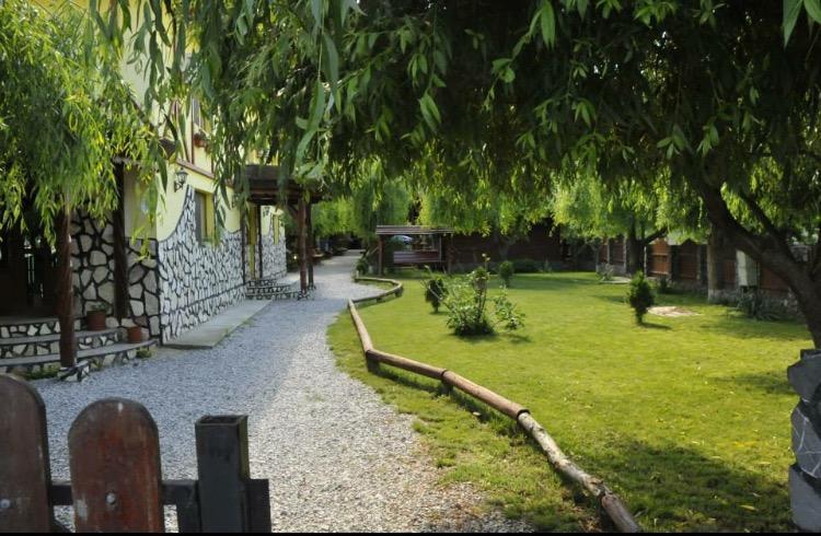 Constantin Si Elena Hotel Dunavăţu de Jos Екстериор снимка