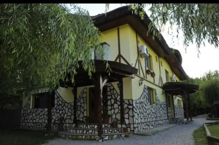 Constantin Si Elena Hotel Dunavăţu de Jos Екстериор снимка